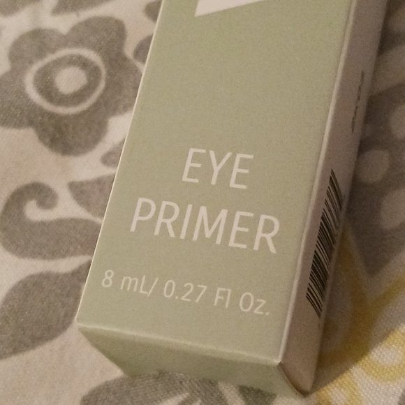 NWT! YC COLLECTION Eye PRIMER 0.27 fl oz - Picture 6 of 7